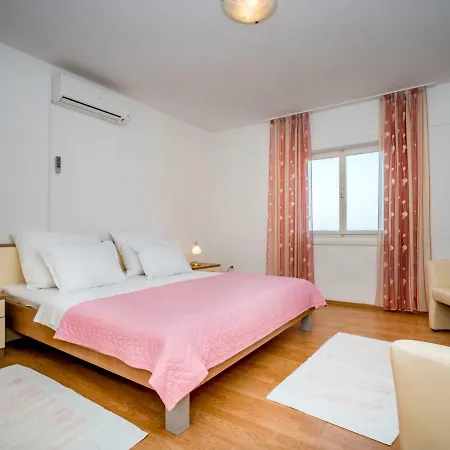 Borovina By Interhome בית נופש *