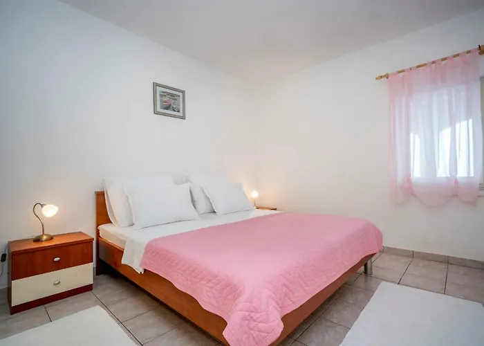 Borovina By Interhome