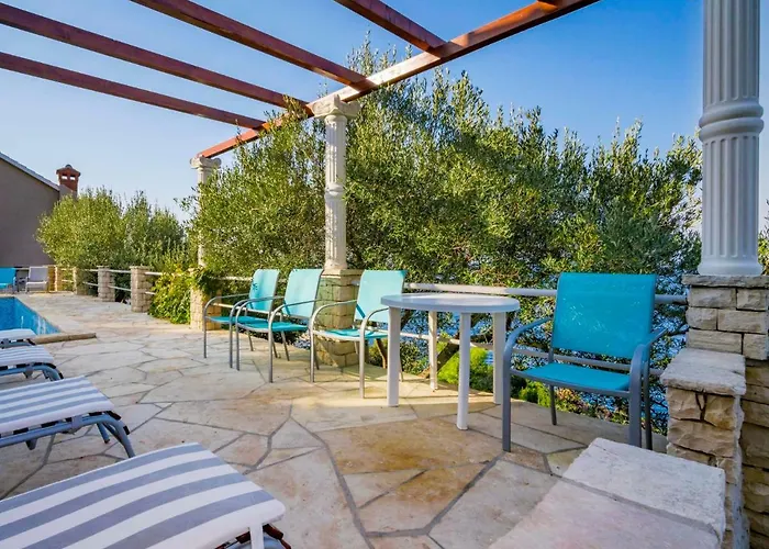 Borovina By Interhome * Prigradica